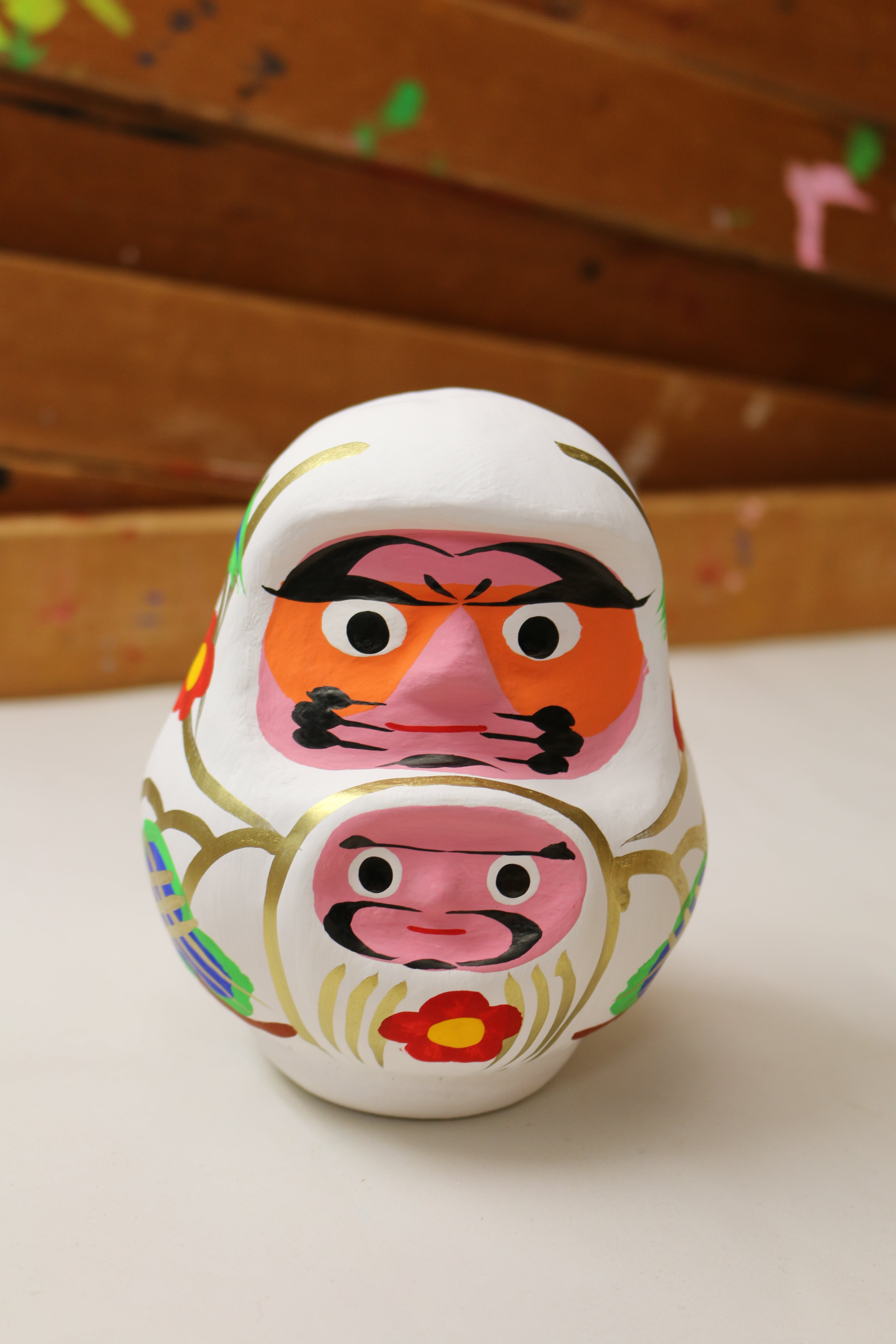 全国でも山梨だけ！お腹に子だるまを抱えたユニークな「甲州親子だるま